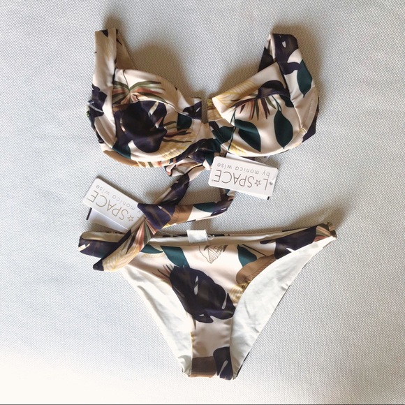 LSPACE | NEW! Floral Pattern Bikini Set - Picture 2 of 2